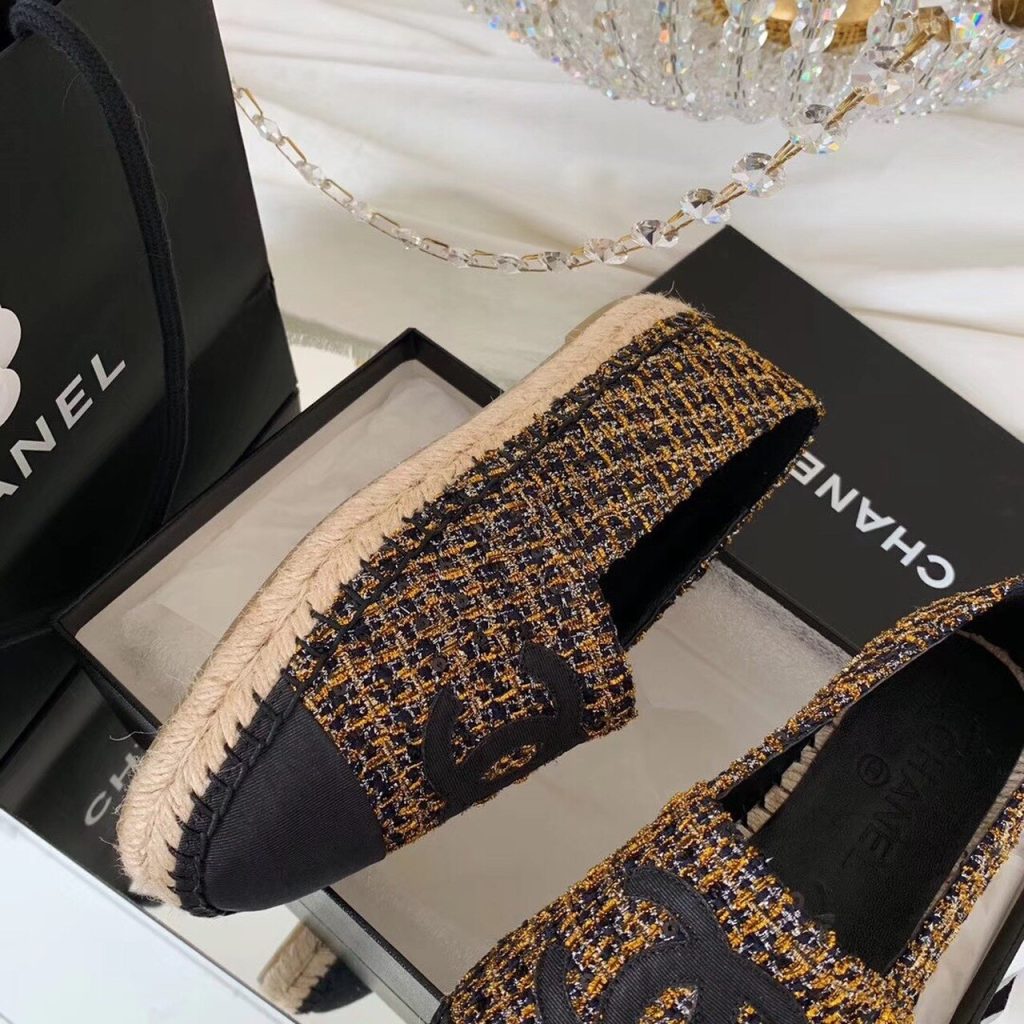 Chanel Espadrilles Tweed & Grosgrain Calfskin Leather Pre-Fall/Winter 2019 Collection, Black/Gold