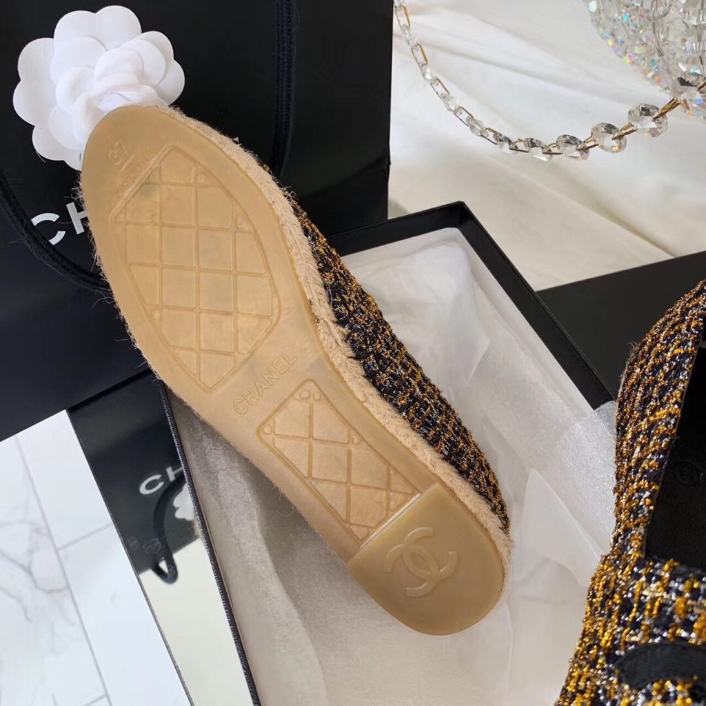 Chanel Espadrilles Tweed & Grosgrain Calfskin Leather Pre-Fall/Winter 2019 Collection, Black/Gold