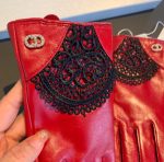 Dior Gloves In Red