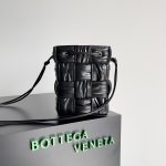 Bottega Veneta Small Cassette Bucket Bag Black, For Women, Women’s Bags 7.1in/18cm 717187V2FY38425