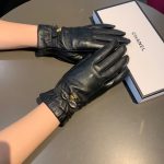 Chanel Gloves In Black