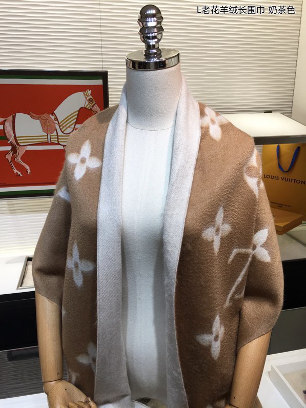 Louis Vuitton Reykjavik Scarf Brown 75in/190cm M76067