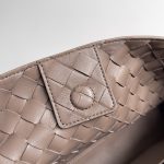 Bottega Veneta Andiamo Medium Bag Brown/Black/White For Women 30cm / 11.8in