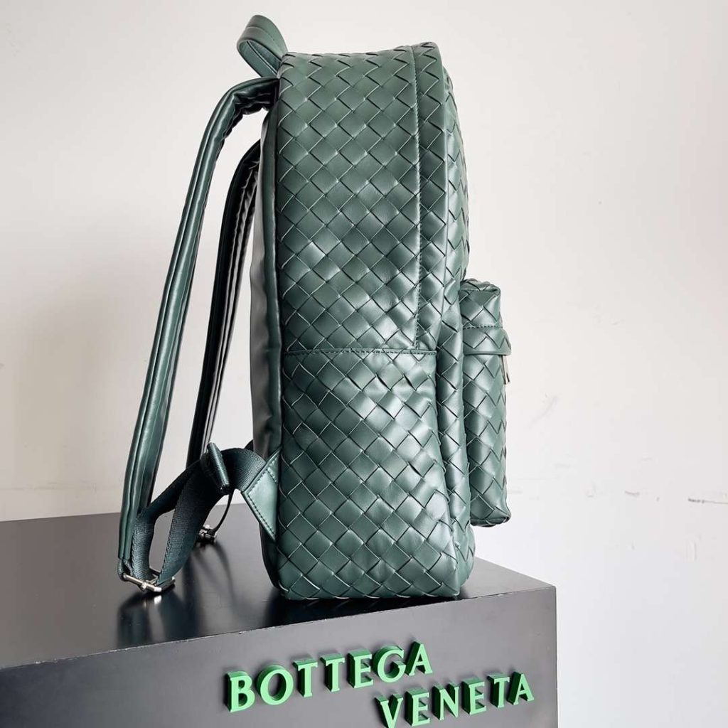 Bottega Veneta Medium Intrecciato Backpack Dark Green/Beige/Grey For Women 46cm / 18.1in