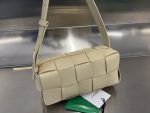 Small Brick Cassette White/Beige For Women‎ 9.3in/23.5cm 729166VMAY19009