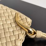 Bottega Veneta Small Clicker Shoulder Bag Cream/Green For Women 27cm / 10.6in 730968V01D13150