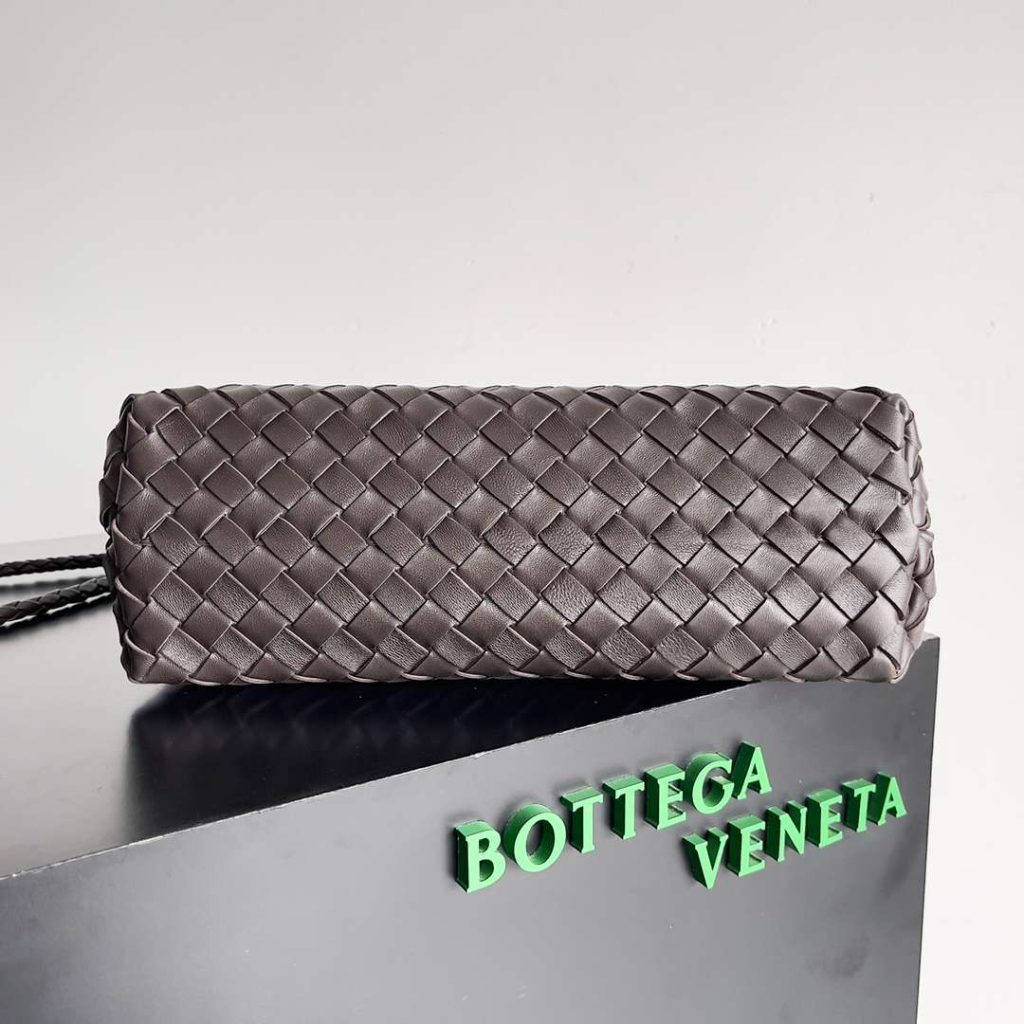 Bottega Veneta Small East/West Andiamo Black/Light Blue For Women 29cm / 11.4in 766010VCPP11139