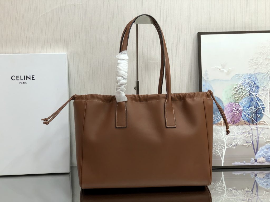 Celine Cabas Drawstring Cuir Triomphe Brown For Women 44cm / 17in 199973DU3.04LU