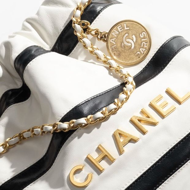 Chanel-22-bag-1-2