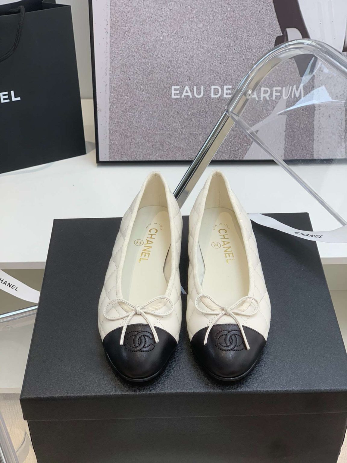 Chanel Ballet Flats White For Women