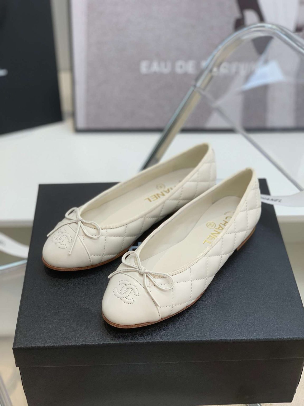 Chanel Ballet Flats White For Women