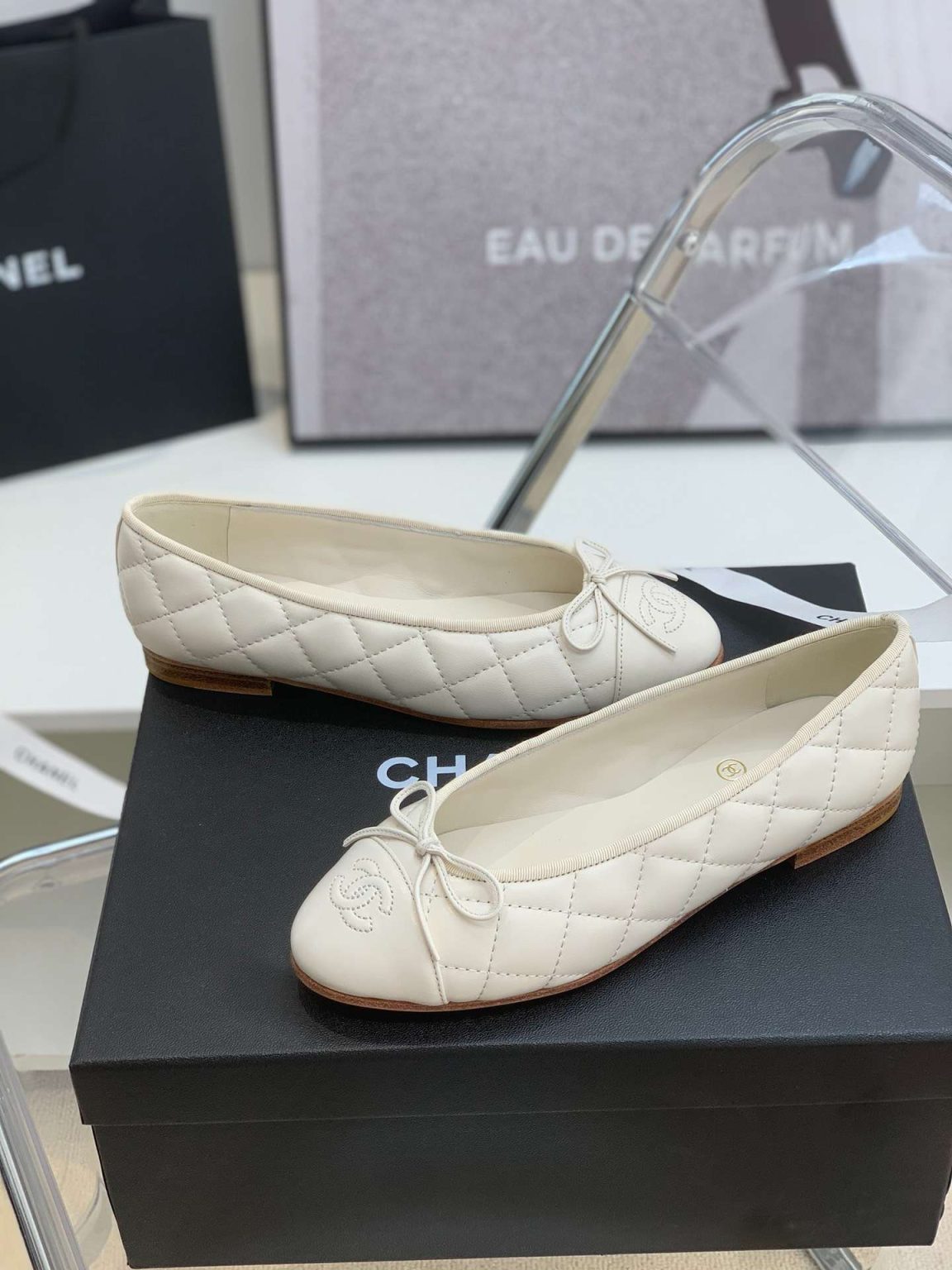 Chanel Ballet Flats White For Women