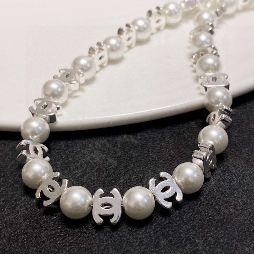 Chanel CC Pearl Necklace White For Women