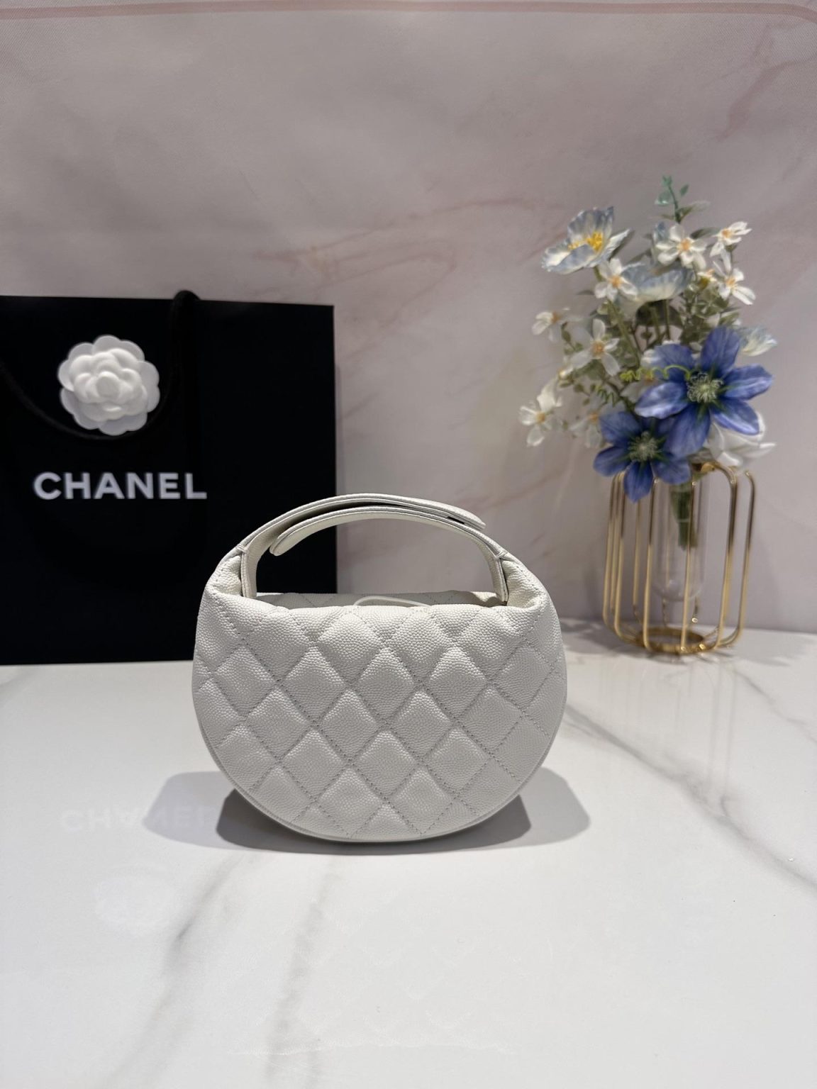 Chanel Caviar Quilted Mini Small Top Handle Bag White/Black For Women 16cm / 6.3in