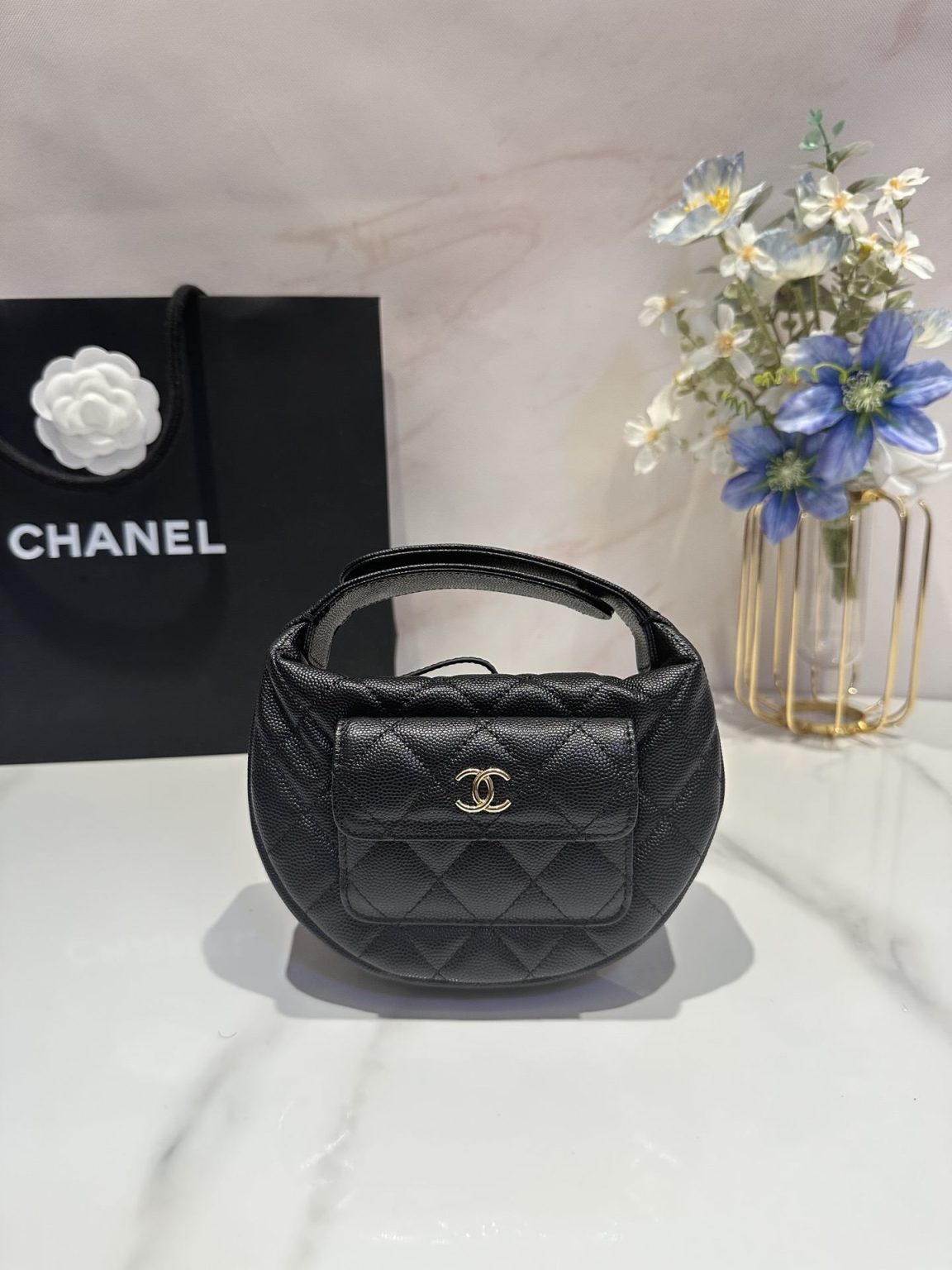 Chanel Caviar Quilted Mini Small Top Handle Bag White/Black For Women 16cm / 6.3in