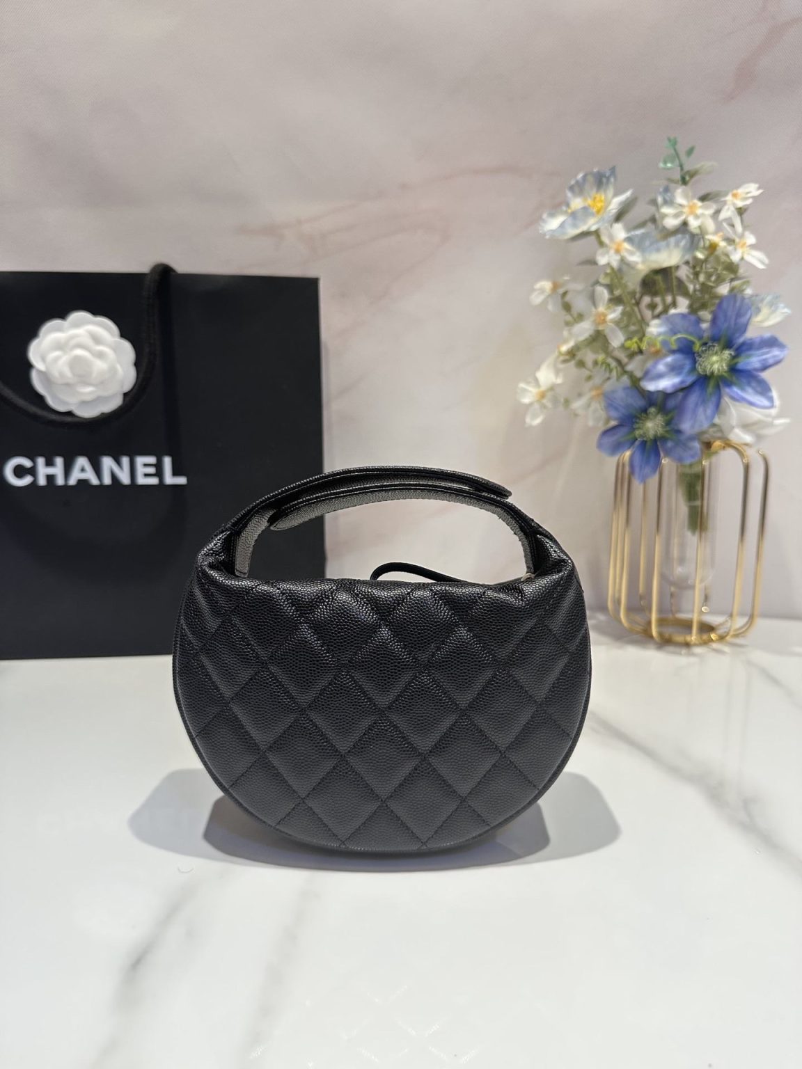 Chanel Caviar Quilted Mini Small Top Handle Bag White/Black For Women 16cm / 6.3in