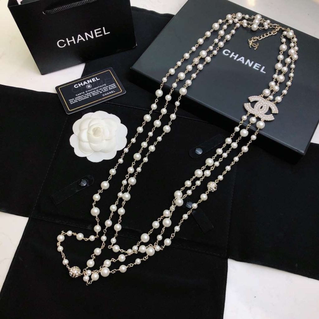 Chanel-Chain-Necklace-4