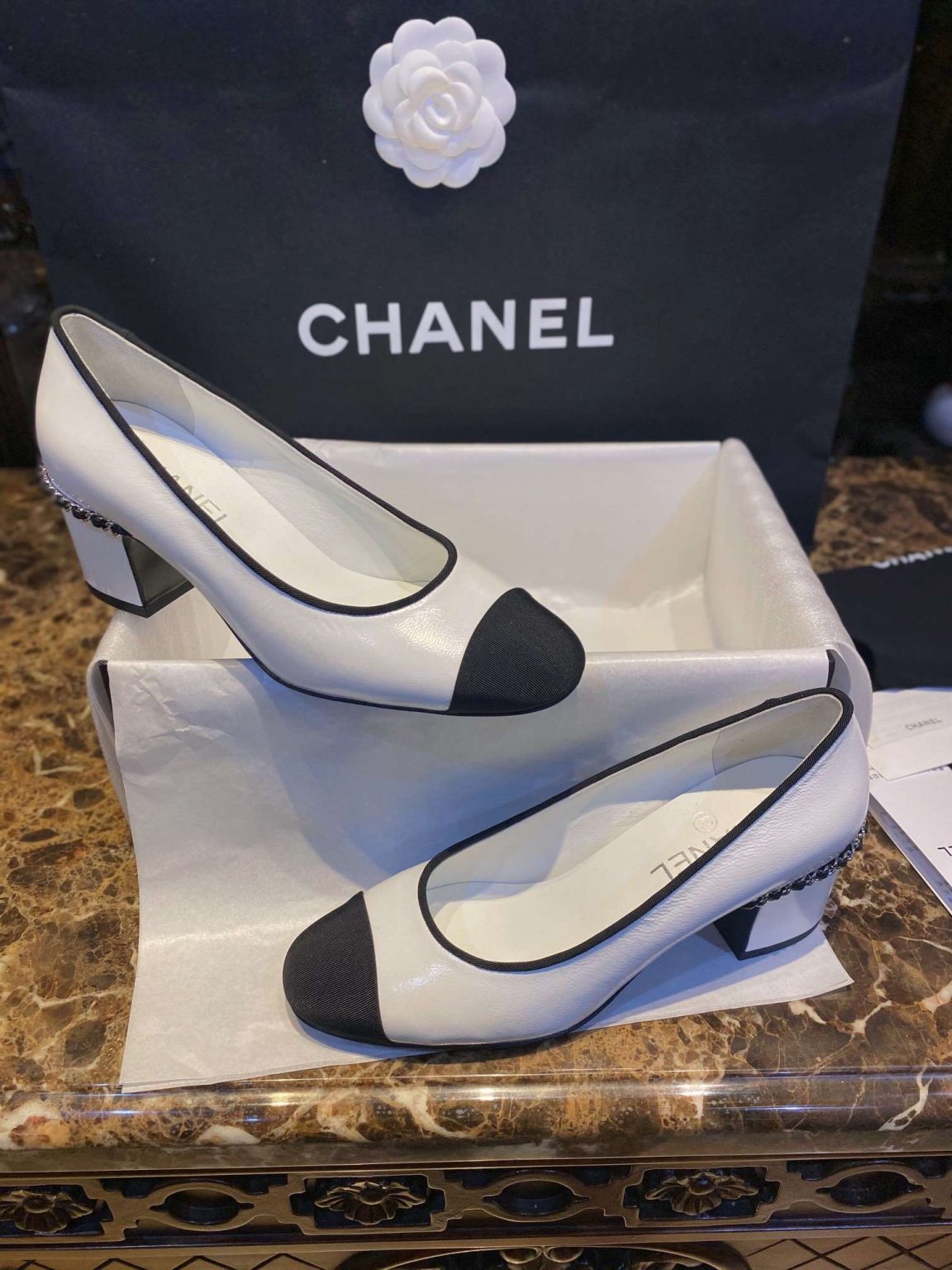 Chanel Chain Pumps White For Women