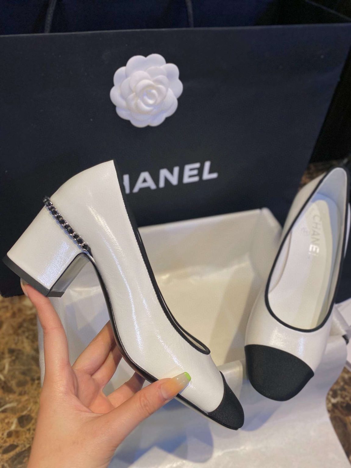 Chanel Chain Pumps White For Women