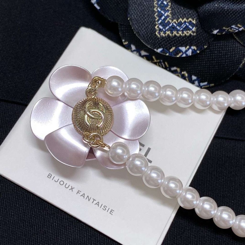 Chanel Flower Necklace White For Women