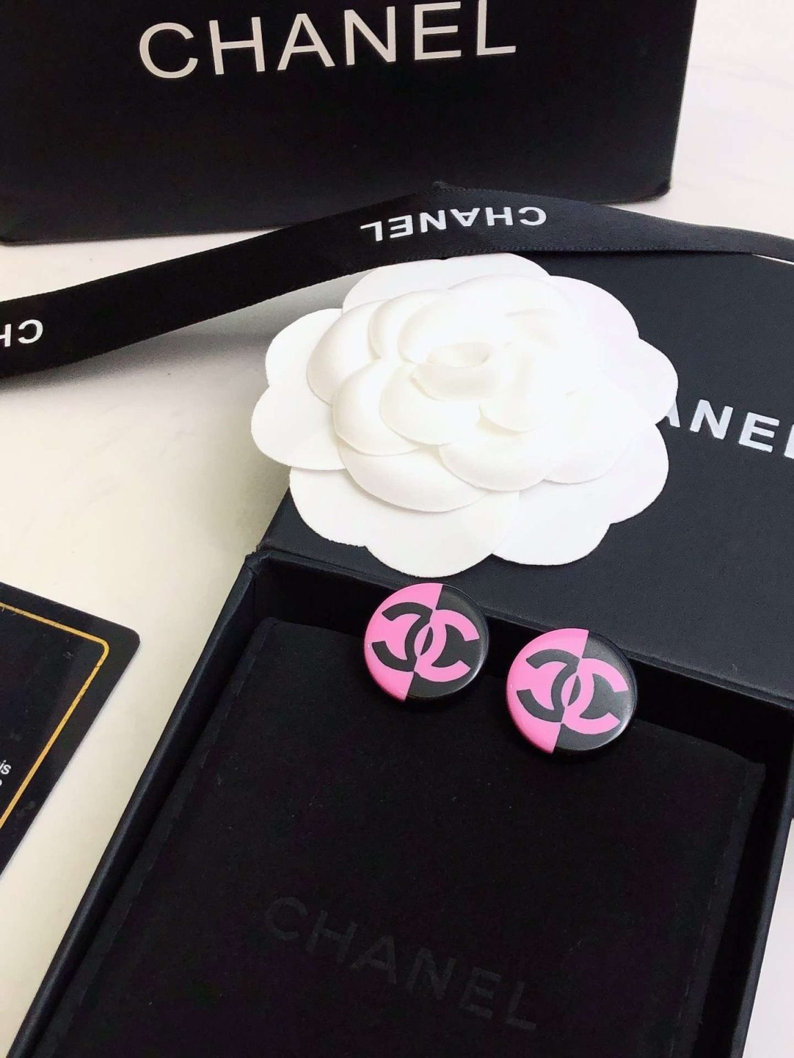 Chanel Fragrant Acrylic Block Earrings Pink For Women