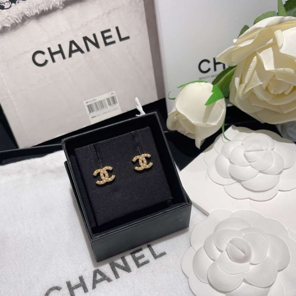 Chanel Fragrant Double C Pearl Earrings Gold For Women