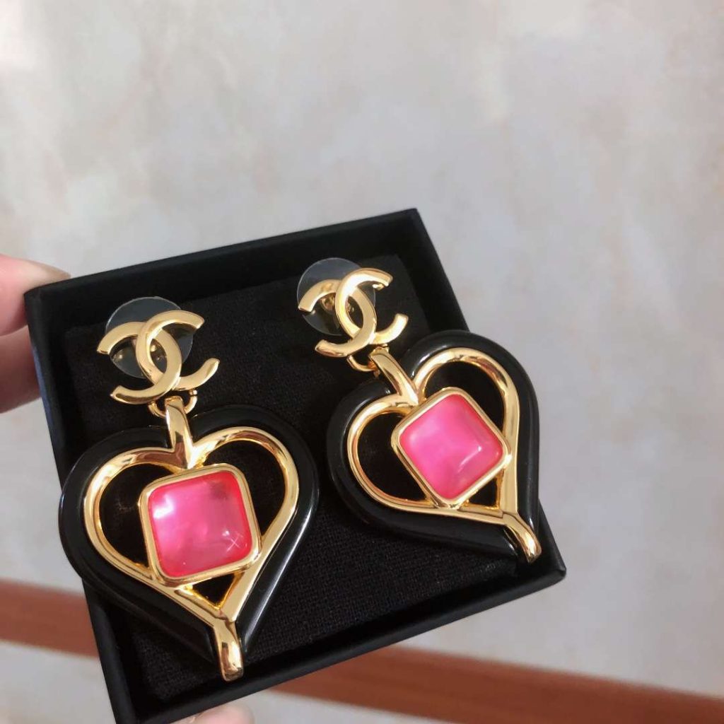 Chanel Heart Earrings Pink For Women