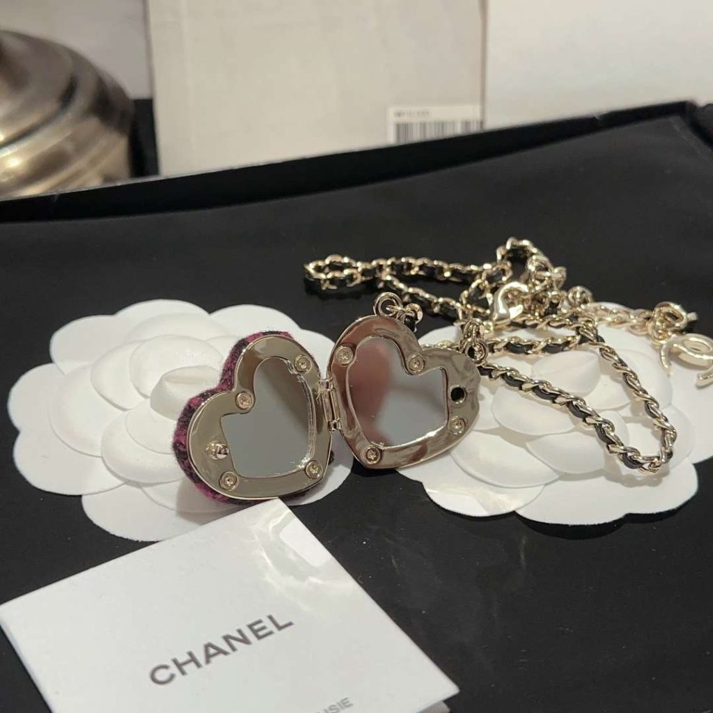 Chanel Heart Mirror Necklaces Pink For Women