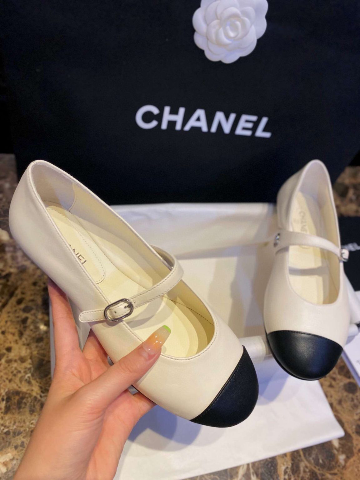 Chanel Interlocking CC Logo Mary Jane Flats White For Women