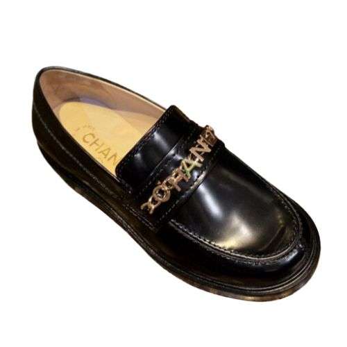 Chanel Logo Shiny Loafers Black For Women