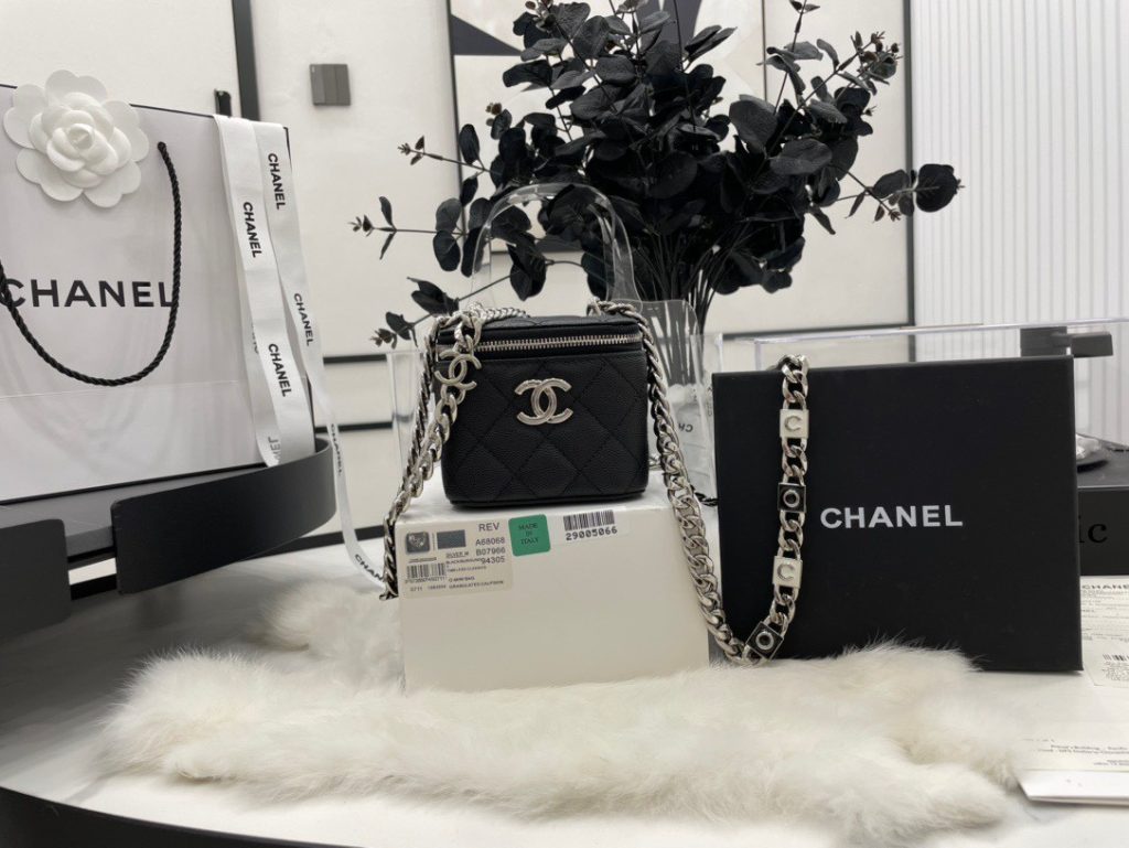 Chanel Mini Vanity Bag Black/White For Women 11cm / 4.3in