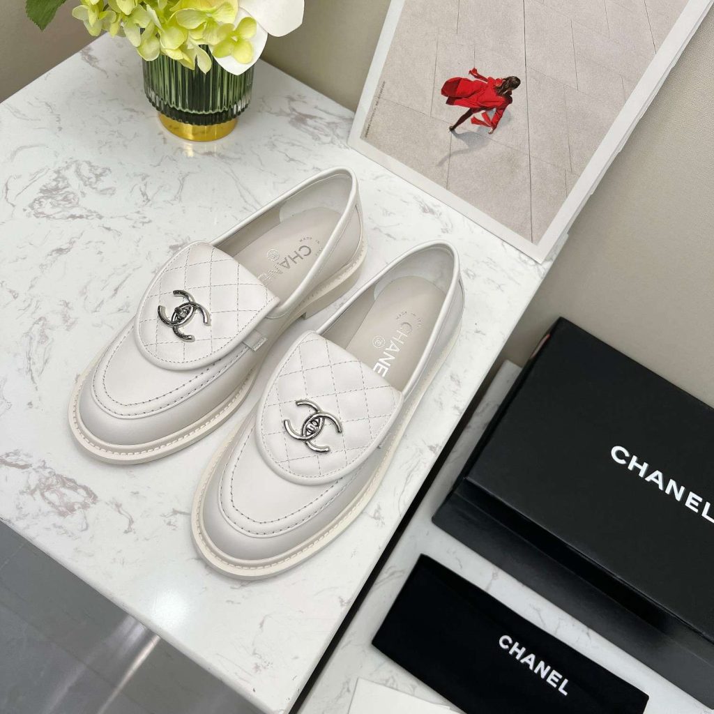 Chanel Moccasins White For Women