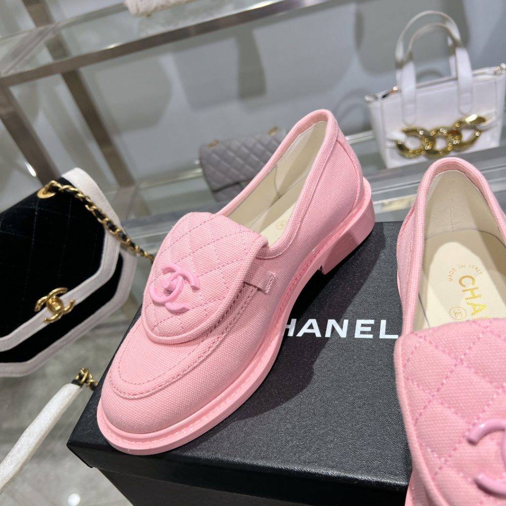 Chanel Moccasins Pink For Women