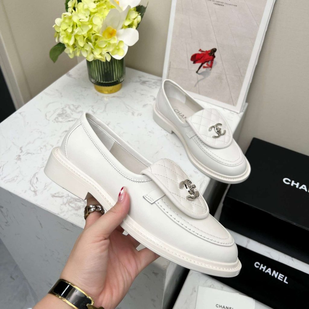 Chanel Moccasins White For Women