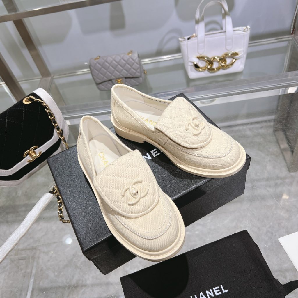 Chanel Moccasins White For Women