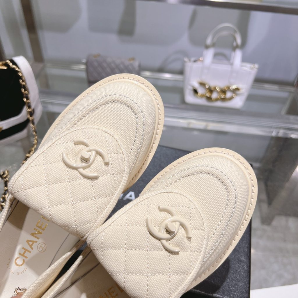 Chanel Moccasins White For Women