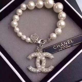 Chanel Pearl Bracelet Gold For Women