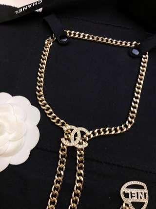 Chanel Pearl Heart Necklace Gold For Women