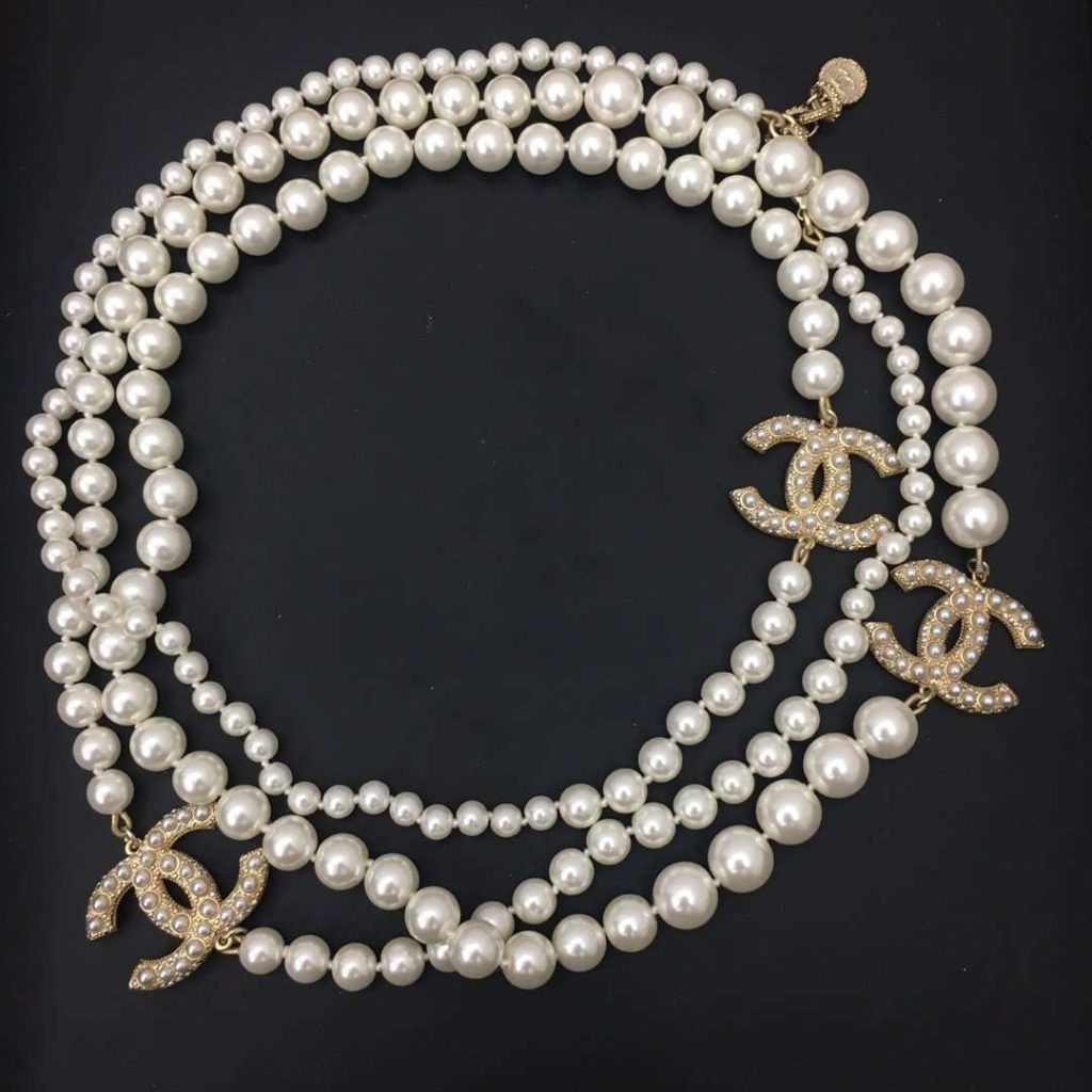 Chanel Pearl Necklace White For Women