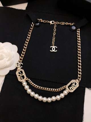 Chanel-Pearl-Necklace-9-1