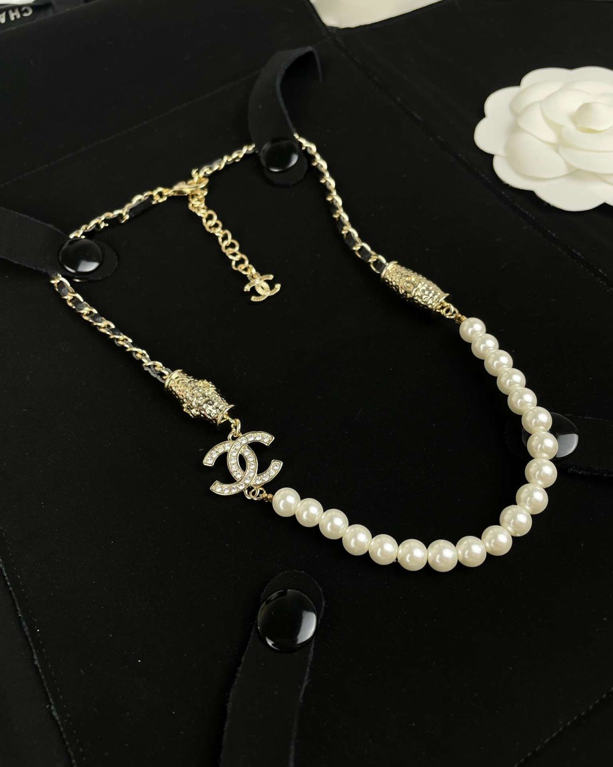 Chanel Pearl Stitched Necklace Gold For Women