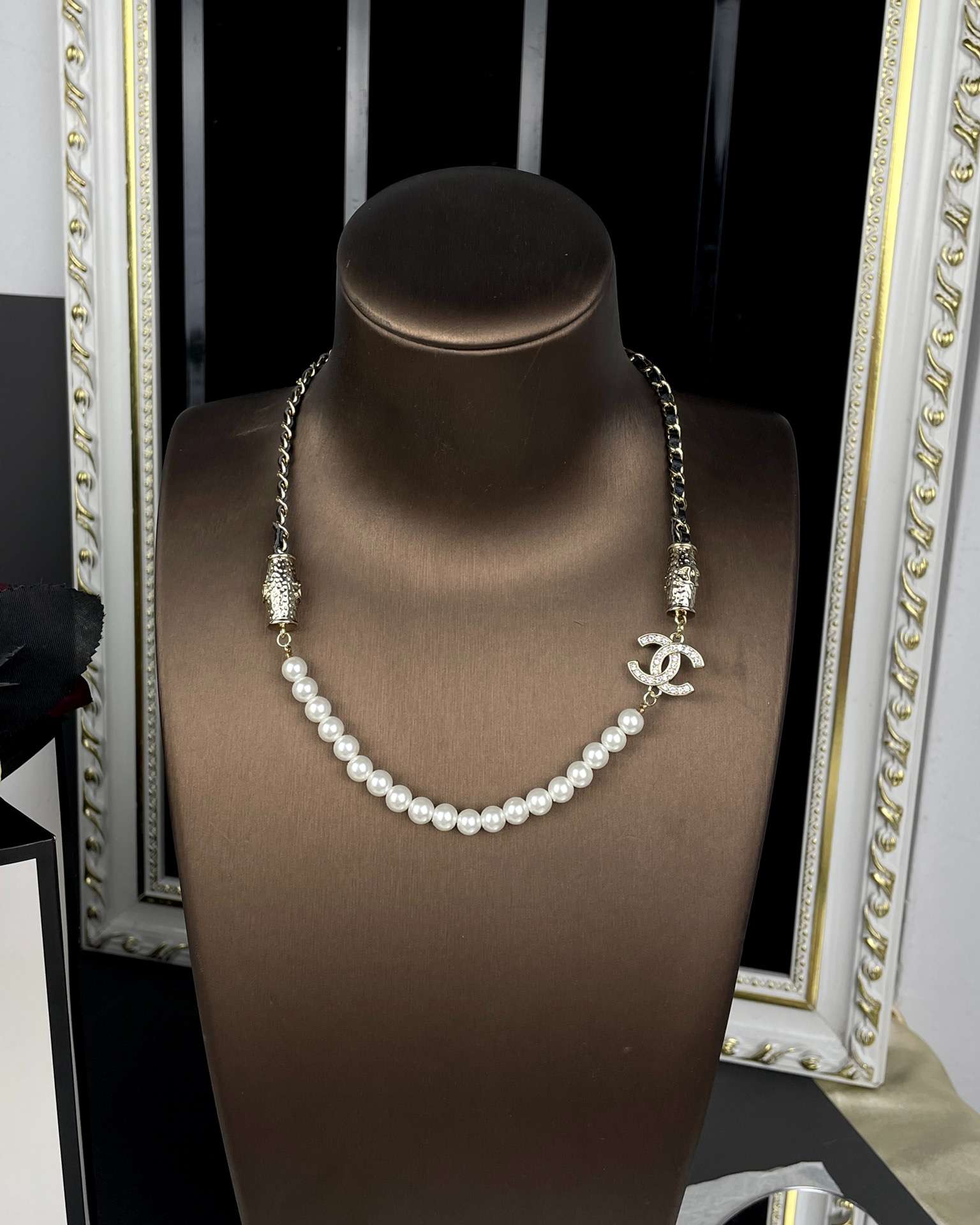 Chanel-Pearl-Stitched-Necklace-5-1