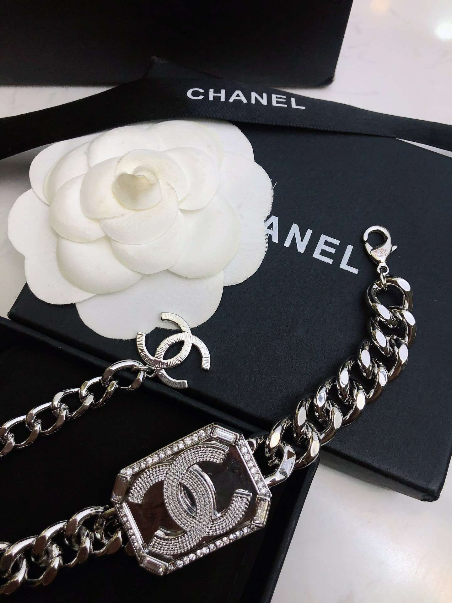 Chanel-Perfume-Bracelet-10