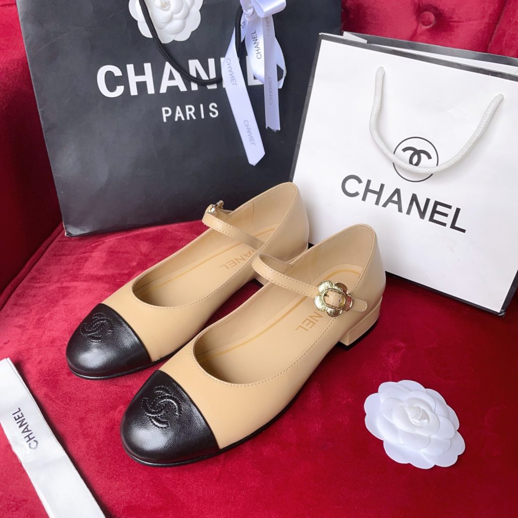 Chanel Pumps Beige For Women