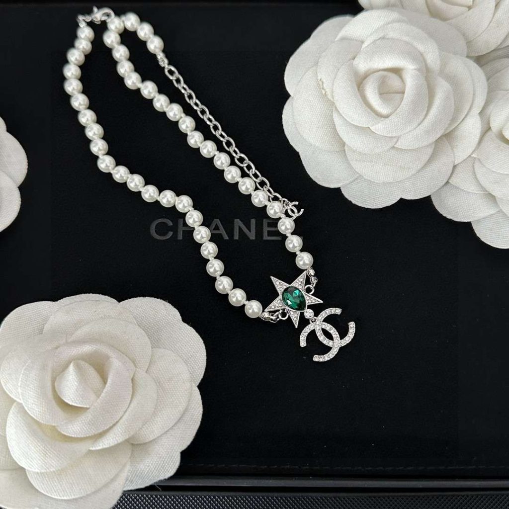 Chanel-Star-Necklace-5-1