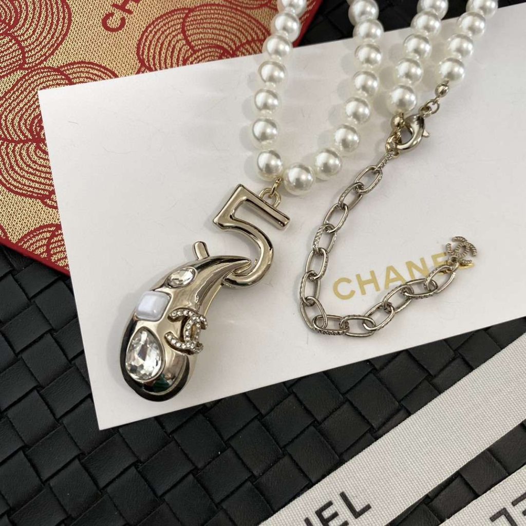 Chanel Tear Drop Pearl Necklace Silver For Women