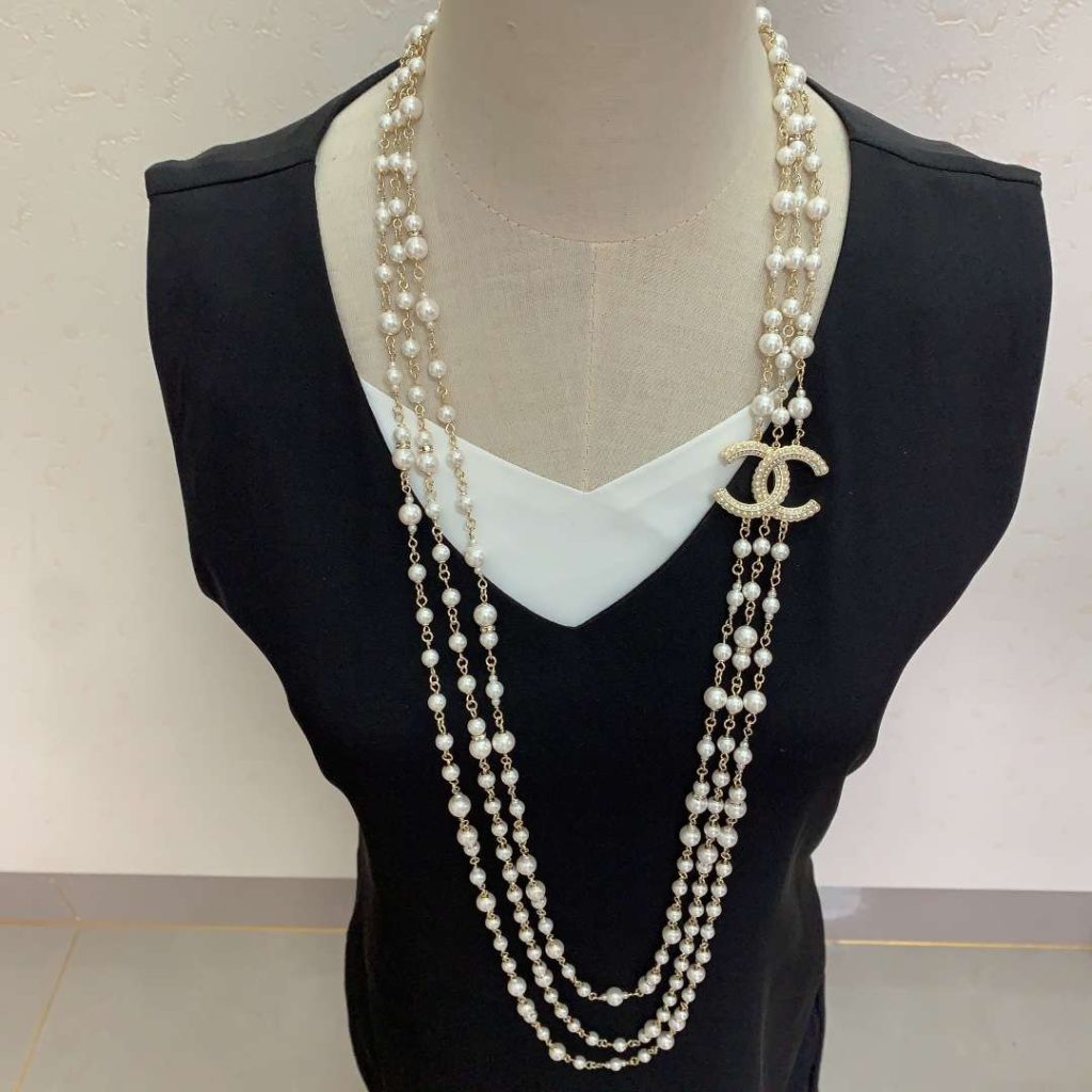 Chanel-Three-Layer-Pearl-Necklace-8