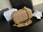 Vanity With Chain Black/Green/Beige For Women 6.6in/17cm