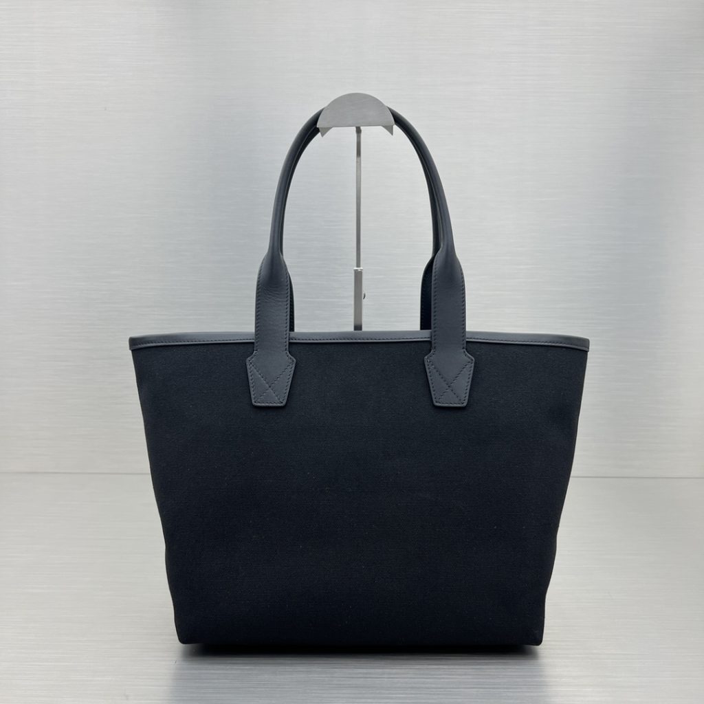 Cities Jumbo Small Tote Bag Black/White For Women‎ 18.5in/46.9cm