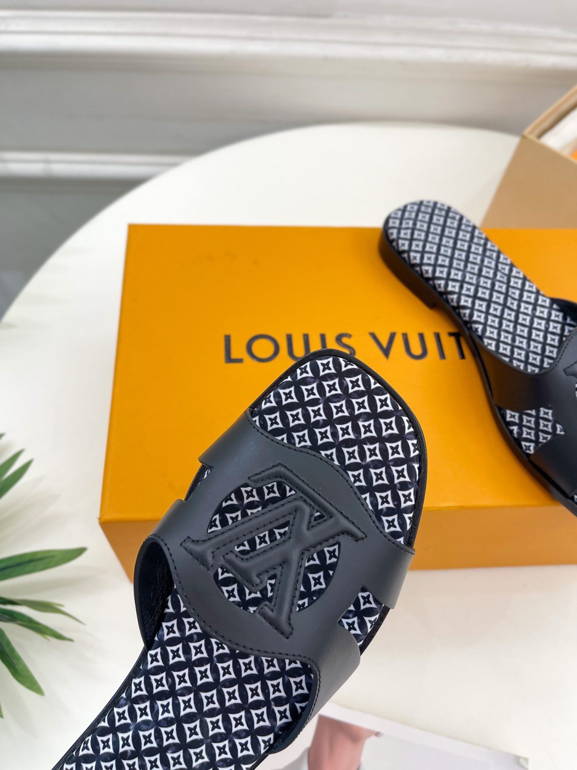 Louis Vuitton Isola Flat Mule LV Black For Women